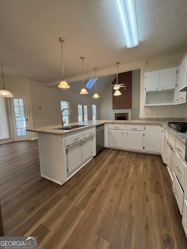 Building Photo - 2972 Hampton Pl