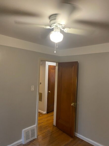 Building Photo - 12603 Duchess St