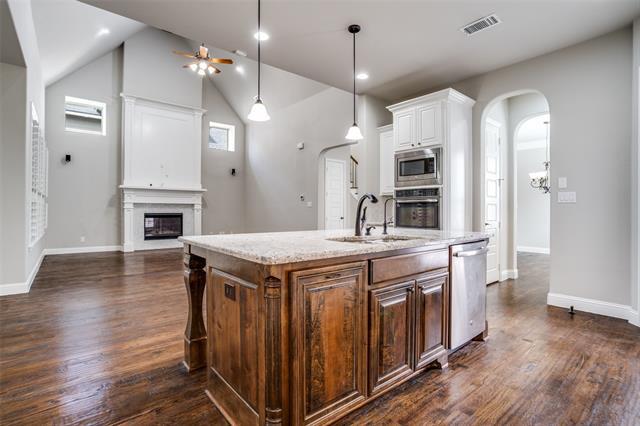 Building Photo - 1071 Jennala Dr