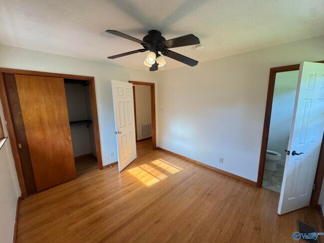 Building Photo - 362 Jack Coleman Dr NW