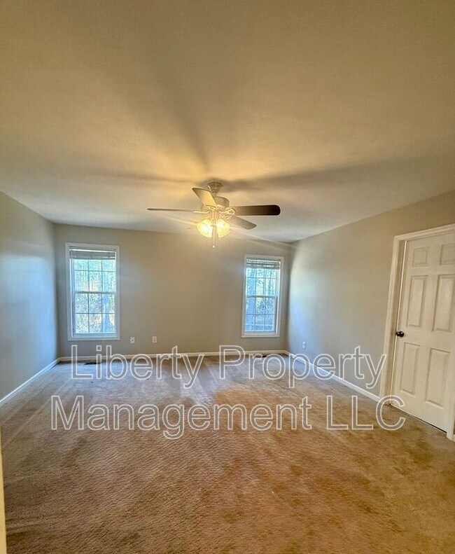 Building Photo - 48 Commonwealth Ct