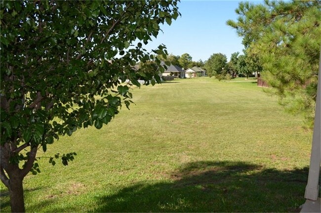 Building Photo - 12929 Corona Ct