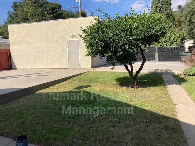 Building Photo - 1887 Monte Vista St