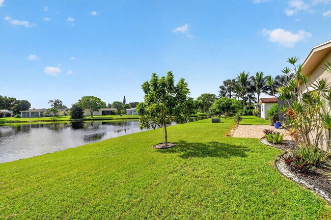 Building Photo - 14624 Country Side Ln