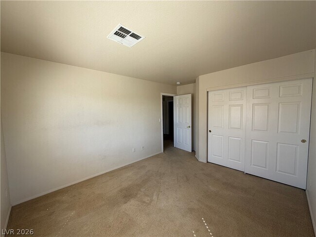 Building Photo - 2307 Summer Home St
