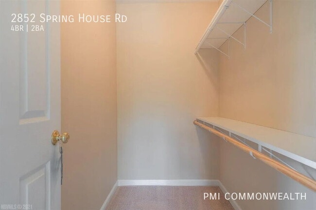Building Photo - 2852 Spring House Rd