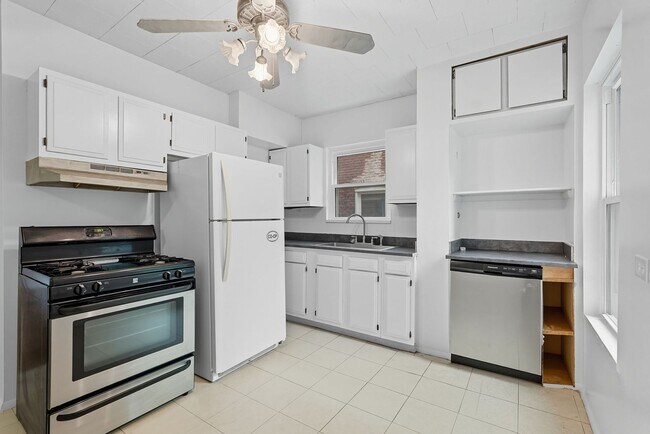 Building Photo - 6656-6656 Woodwell St