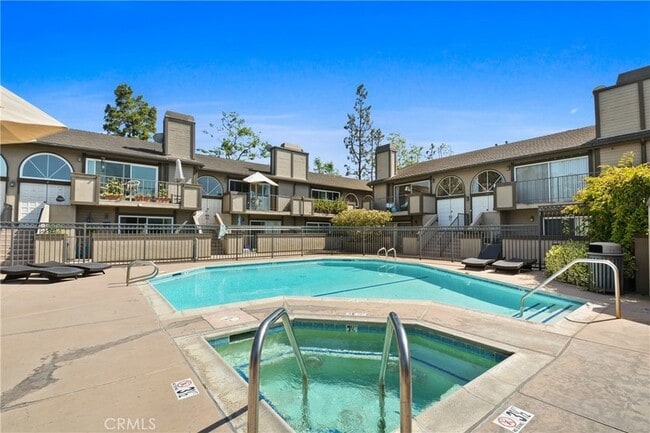 Building Photo - 2175 Pacific Ave