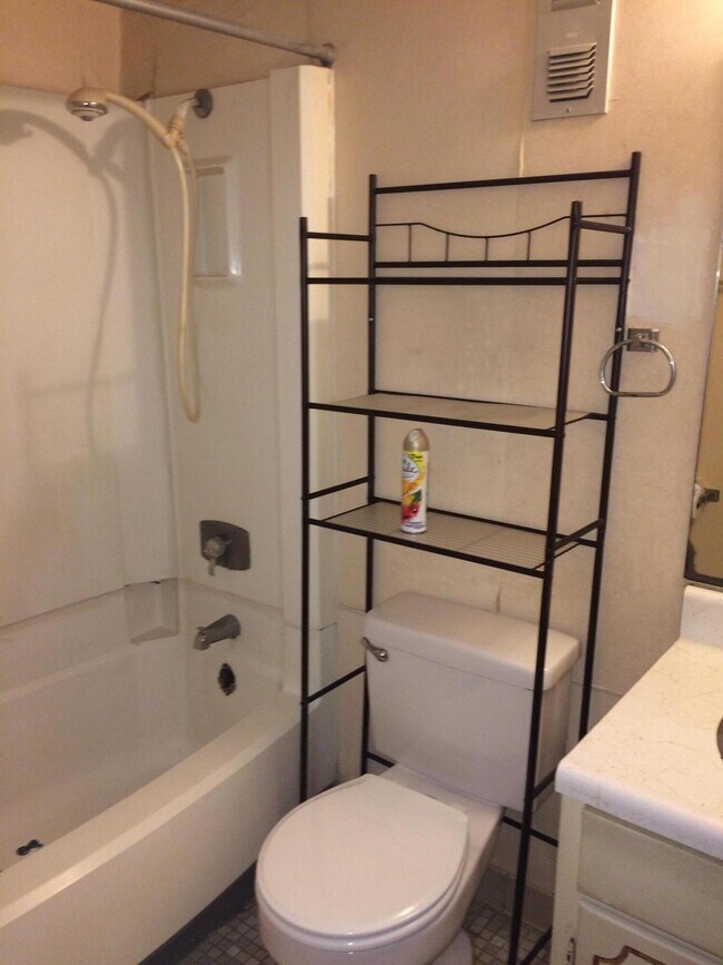 Building Photo - 201 E College Blvd