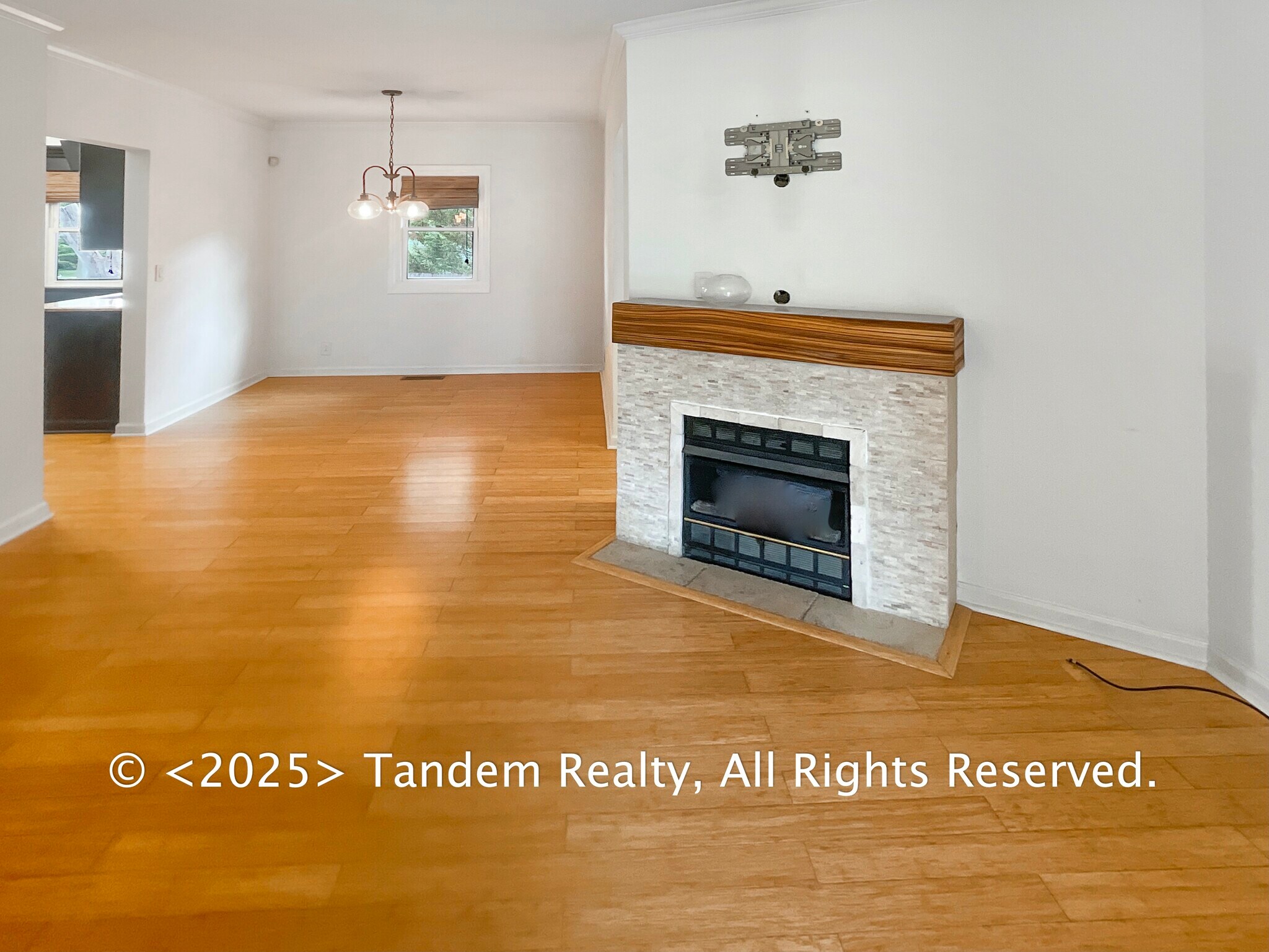 Building Photo - 401 Cleves St