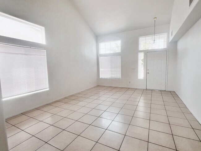 Building Photo - 4451 Sparkle Crest Ave