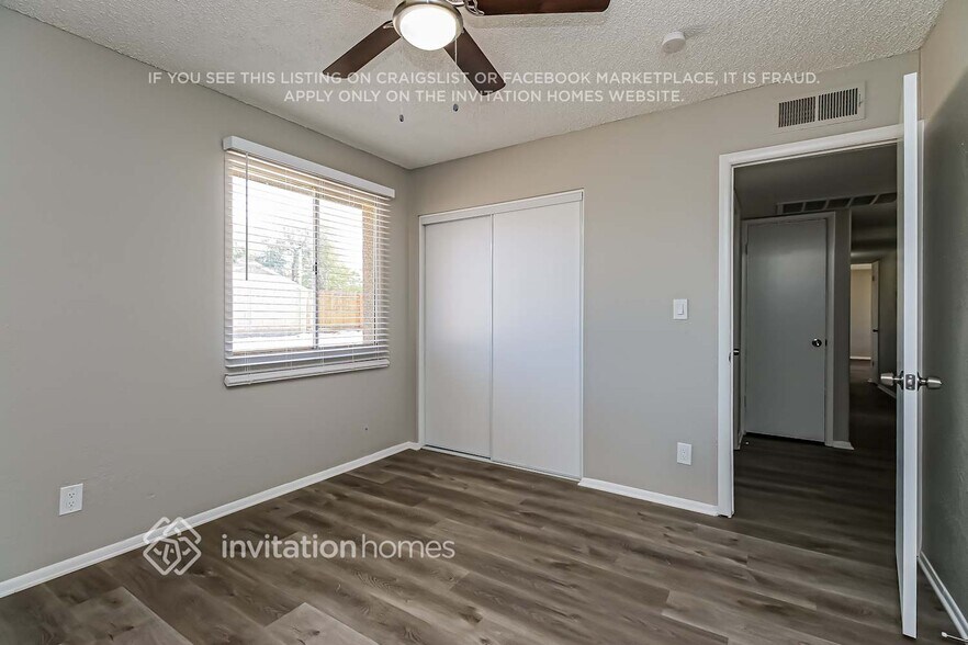 Building Photo - 18045 N 20th Dr