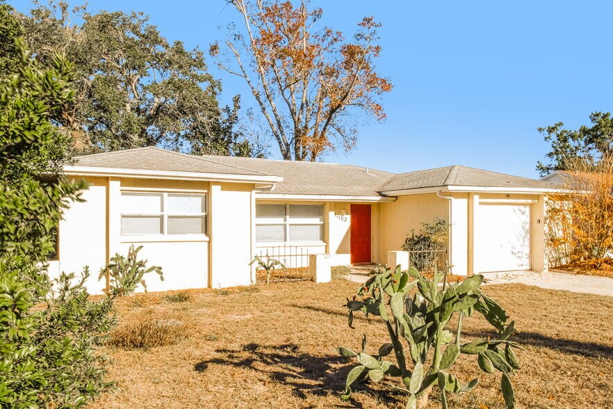 Building Photo - 11103 Mayflower Rd