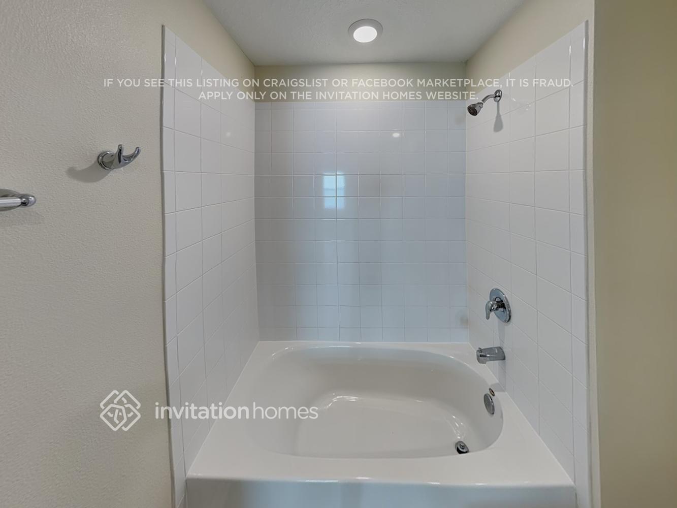 Building Photo - 4430 Holstein St