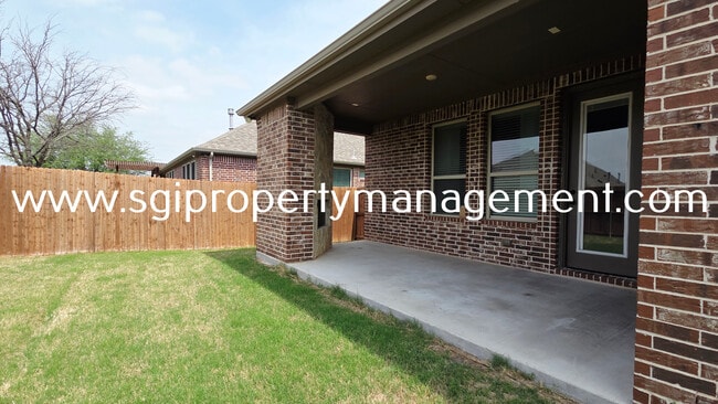 Building Photo - 201 Pasadena Trail