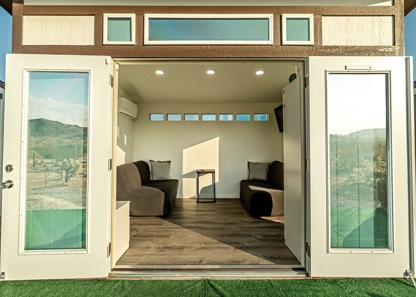 Building Photo - 60275 Verbena Rd