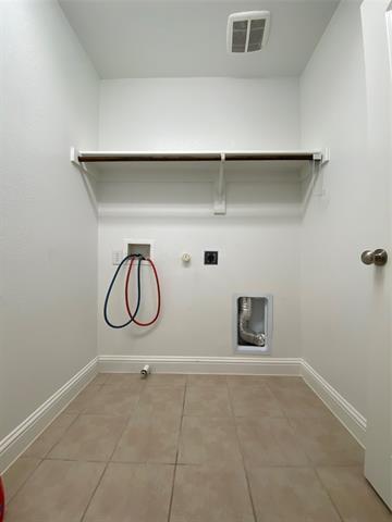 Building Photo - 2565 Jackson Dr