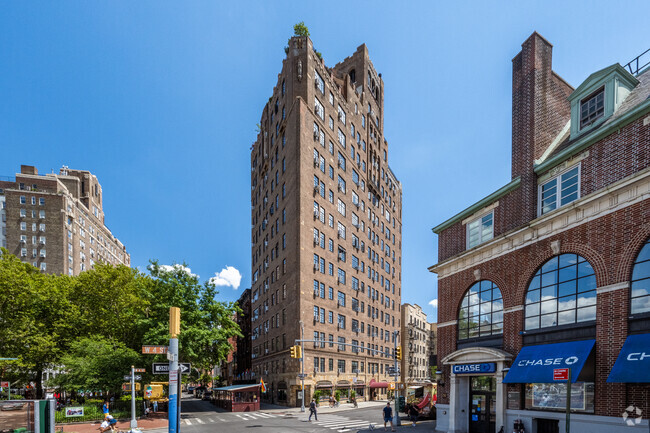 Building Photo - THE SHENANDOAH