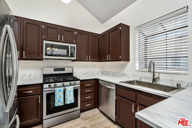 Building Photo - 18129 Erik Ct