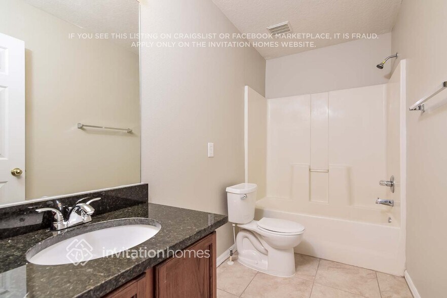Building Photo - 26926 Stillbrook Dr