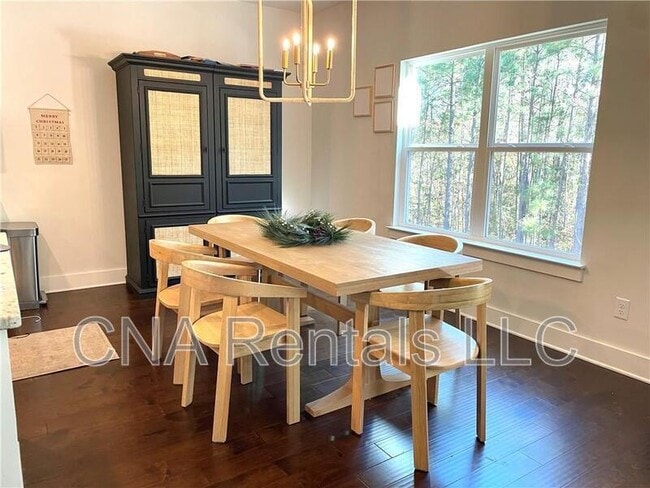 Building Photo - 178 Crestbrook Wy