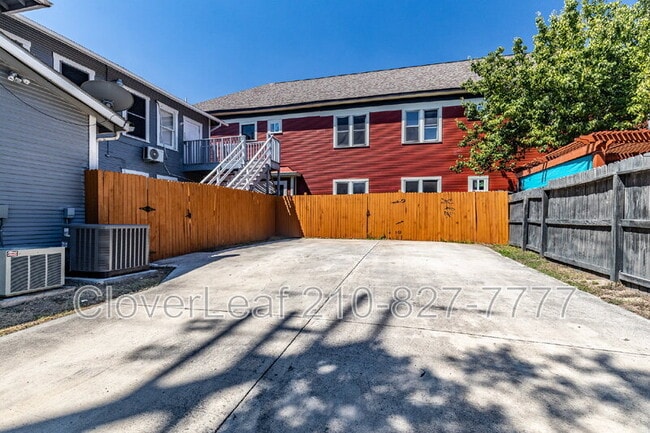 Building Photo - 721 E Euclid Ave