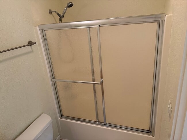 Building Photo - Beautiful 3 bedroom 2 bath house in Cottage Grove!