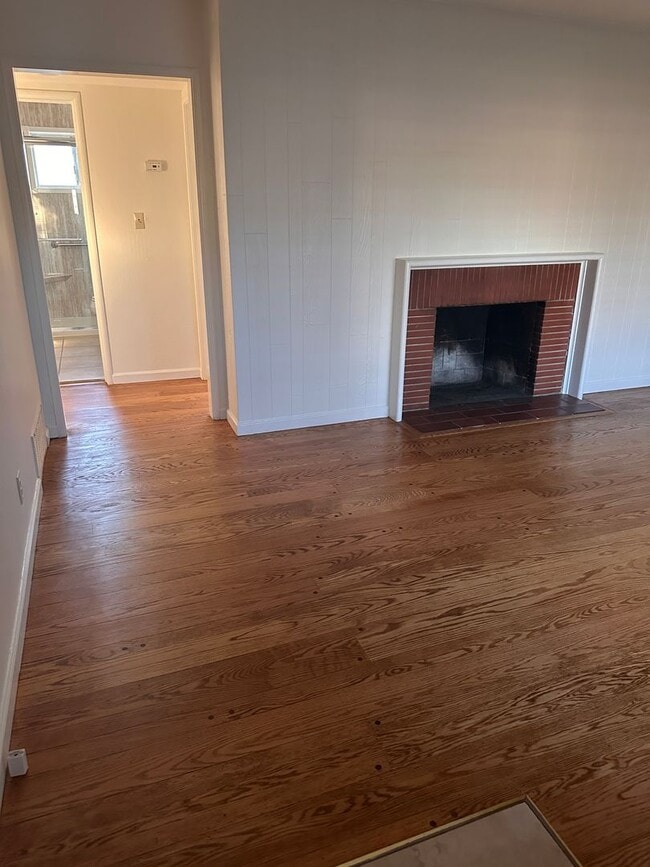 Building Photo - Garden of the Gods 3/1