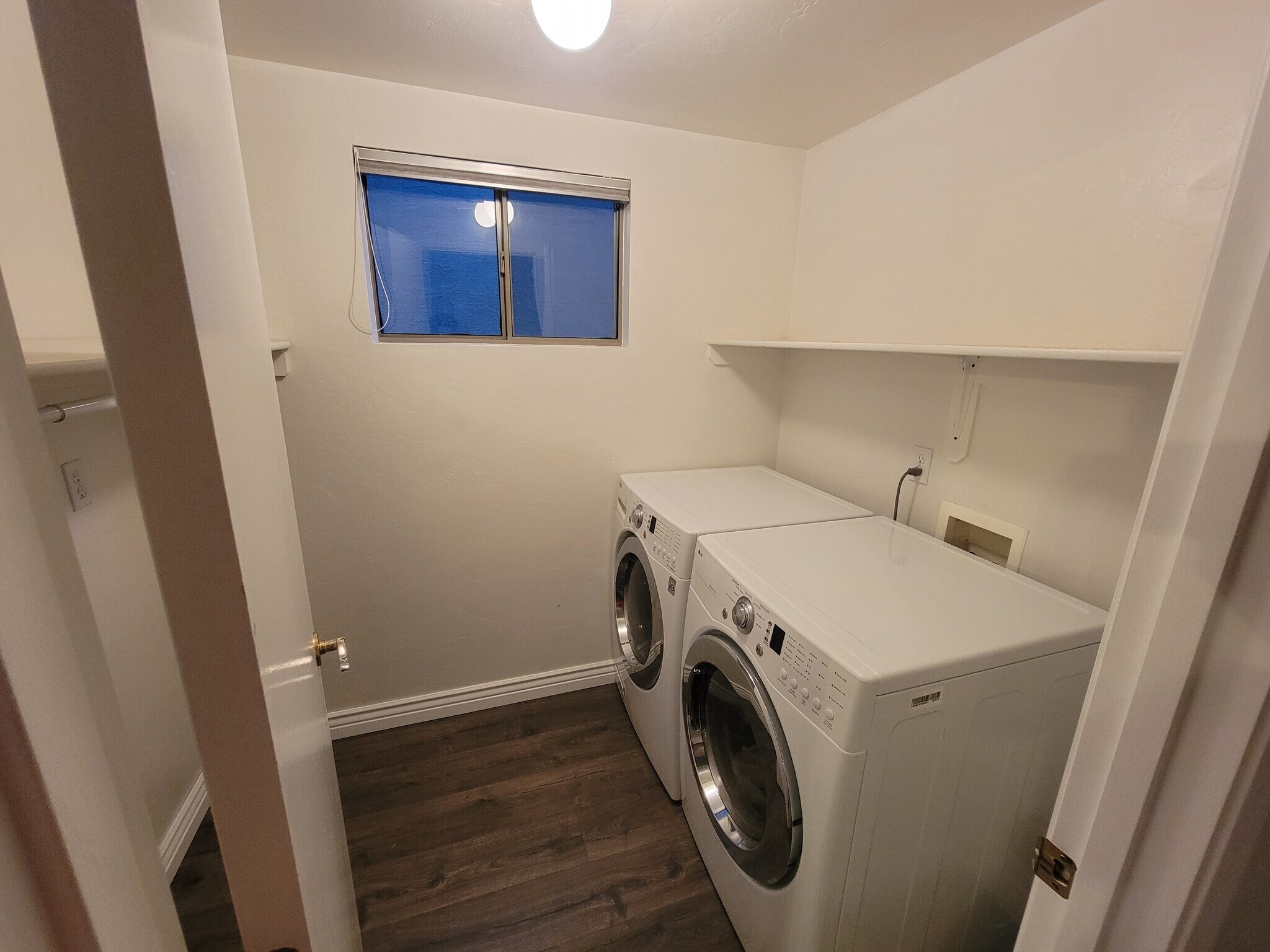 Laundry room - 8697 S Desert Rainbow Dr