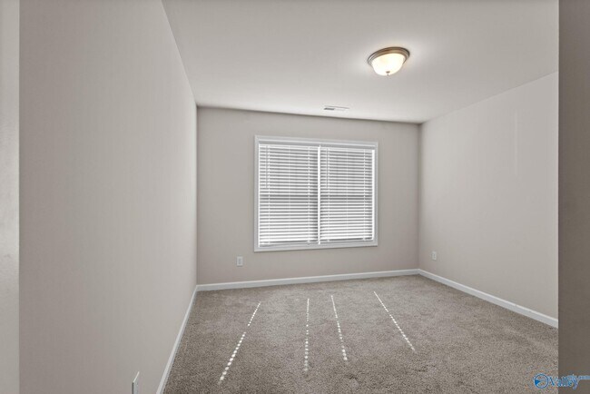 Building Photo - 338 Fenrose Dr