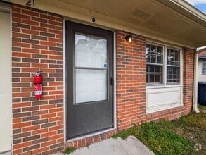 Building Photo - Welcome to Sophia Drive!