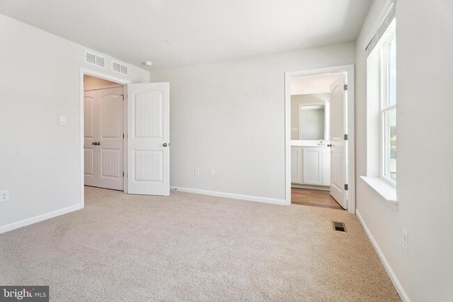 Building Photo - 1408 SUGARPLUM Ln