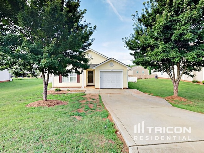 Building Photo - 3633 Crowders View Dr