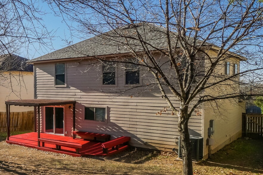 Building Photo - 14430 Bowhill Glen