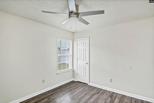 Building Photo - 107 Hutto Hill