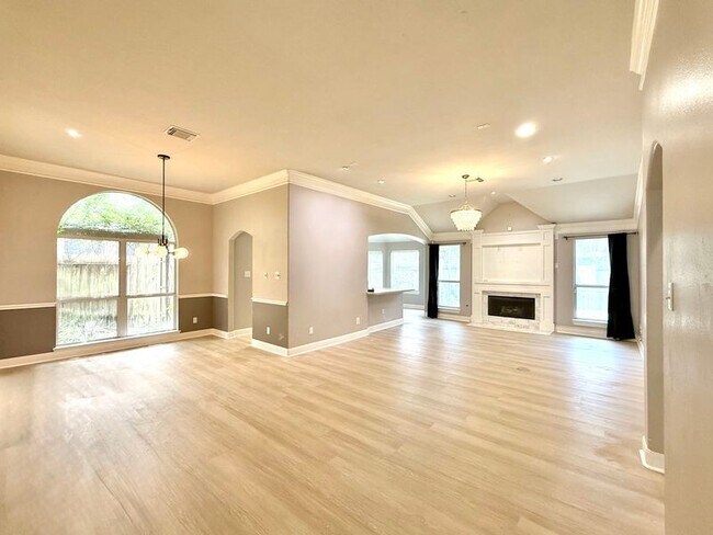 Building Photo - 12747 Silver Rod Ln