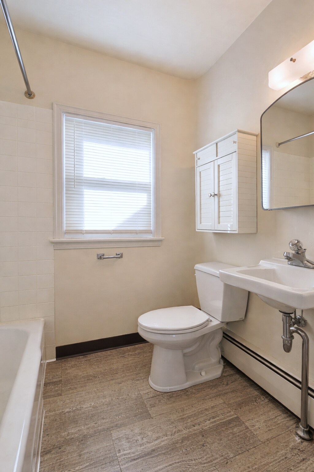 Building Photo - 815 Academy Heights Ave