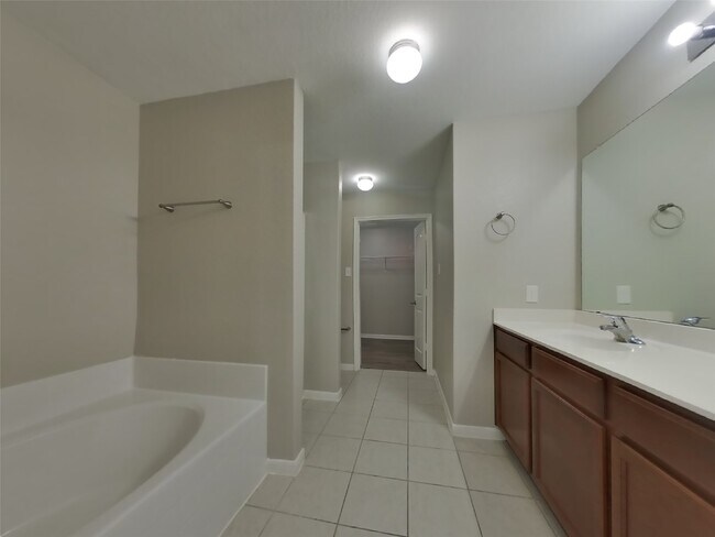 Building Photo - 432 Palomino Stand Dr