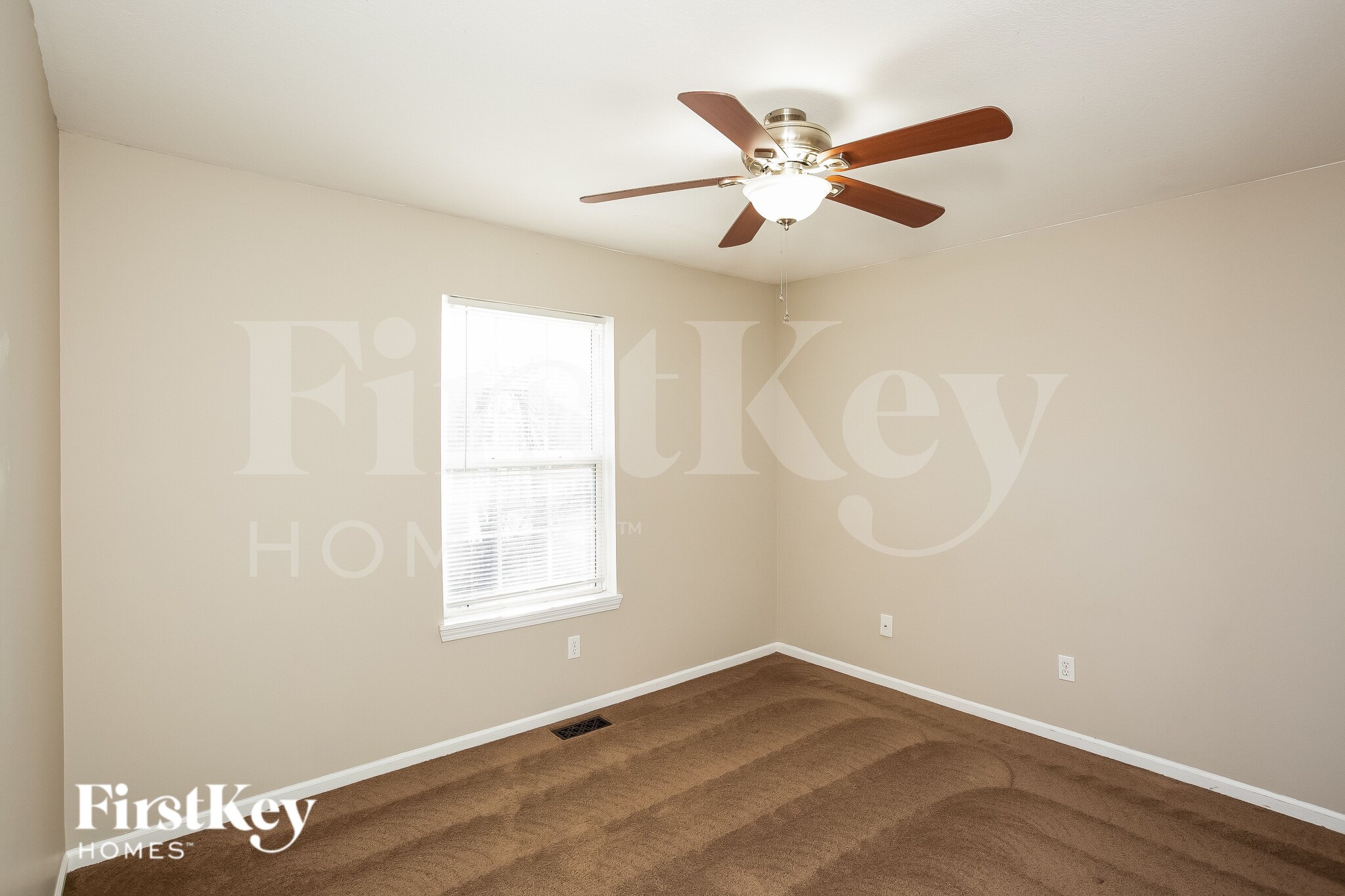 Building Photo - 896 Preakness Dr