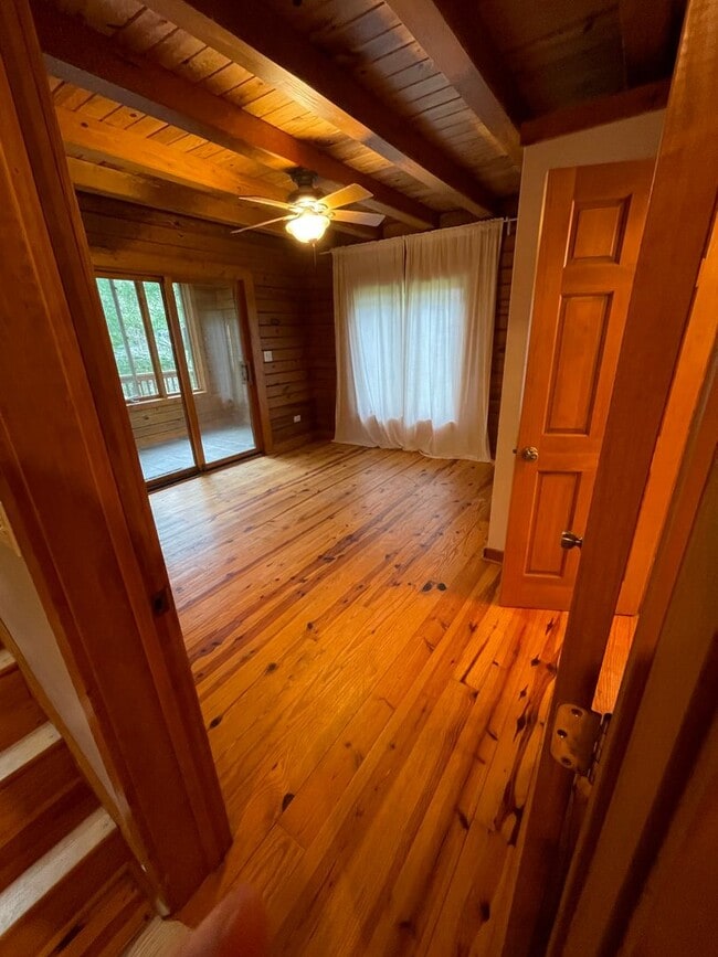 Building Photo - 504 Stuart Williams Rd