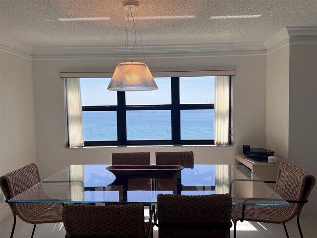 Building Photo - 4900 N Ocean Blvd