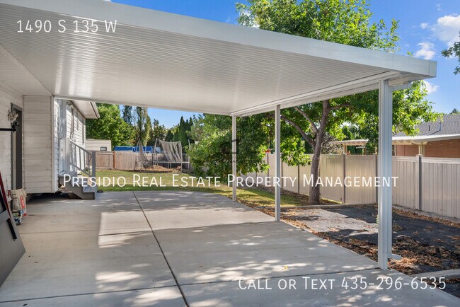 Building Photo - 1490 S 135 W