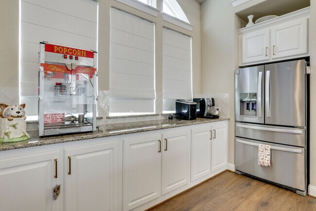 Building Photo - 12718 Mdw Gln Trl
