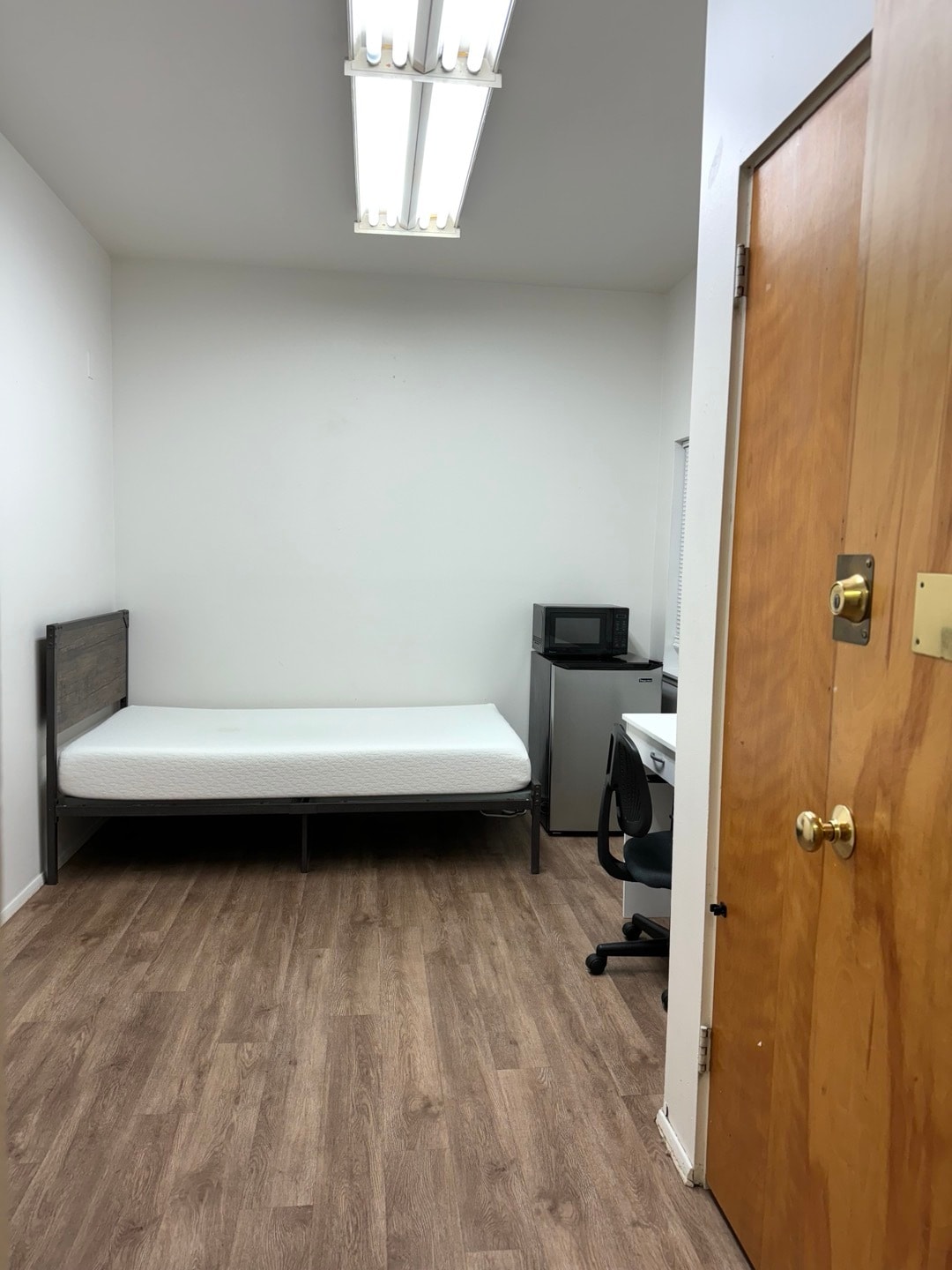 Building Photo - 5042 11th Ave NE