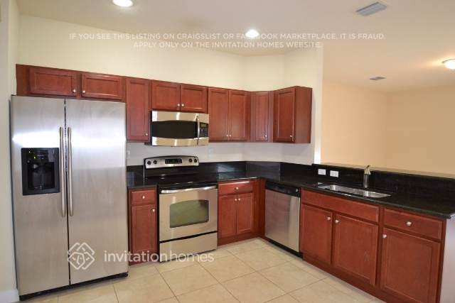 Building Photo - 2248 SW 147 Path