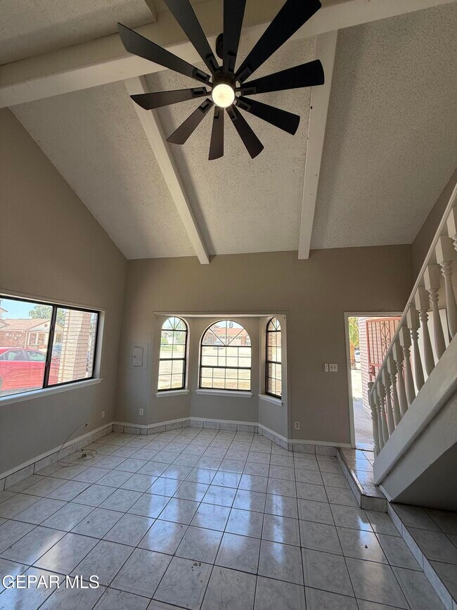 Building Photo - 11708 Sierra Azul Dr