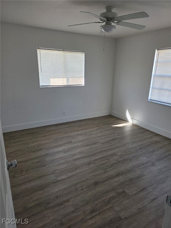 Building Photo - 114 SW 35th Terrace