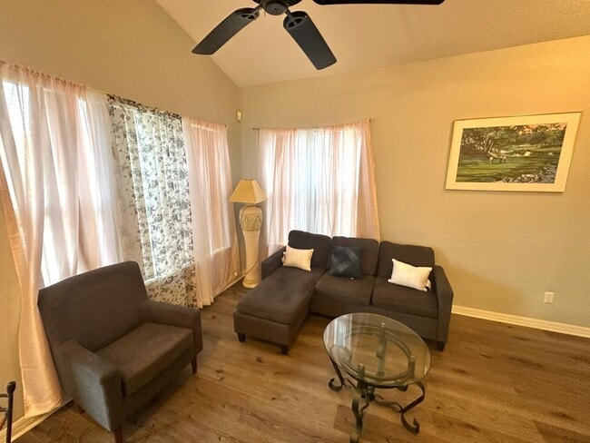 Building Photo - 9967 Perfect Dr