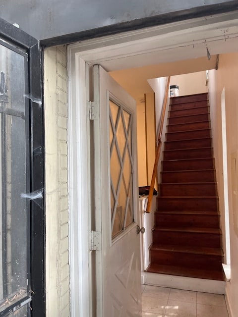 Building Photo - 2855 Winton St