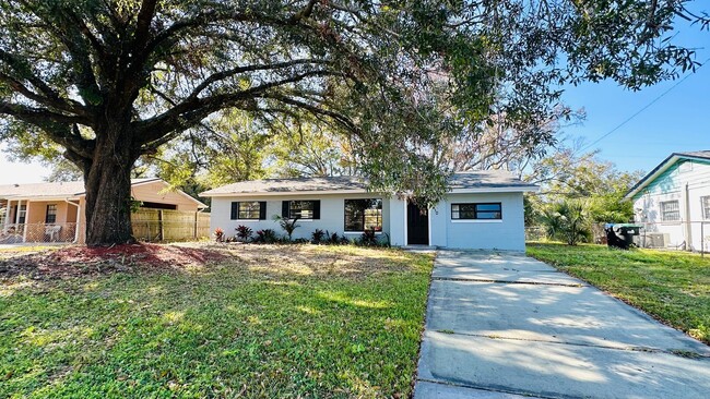 Building Photo - Orlando 4 Bedroom 2 Bath Home for Rent